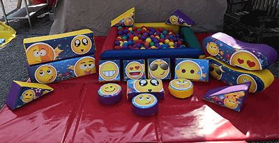 15 set Emoji Small Ball Pit Package